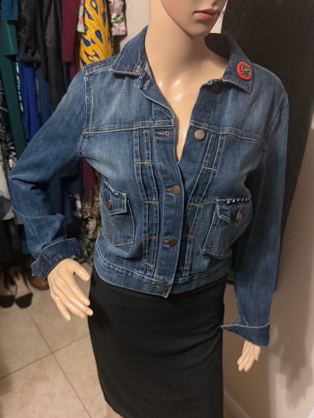 GAP 1969 Icon Denim Distressed Trucker Jacket RN 54023